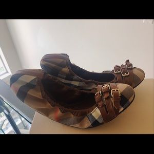 Burberry Ballet Flats